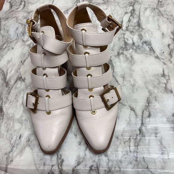 Michael Michael Kors leather Griffin Bootie block heel Cream gold buckle size 8 - Picture 2 of 8